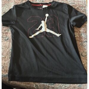 NIKE Air JORDAN Youth Size Med Drifit Black‎ Jump Man 23 on Front T-shirt Size 6